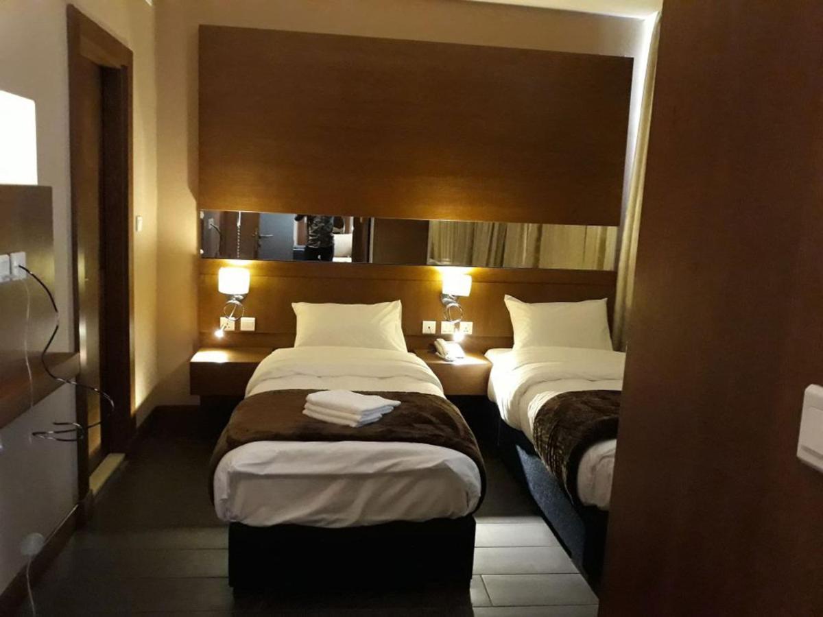 Seventh-Star Hotel Amman Exterior foto
